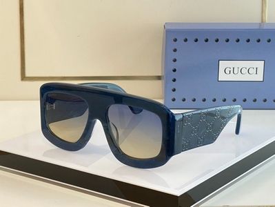 Gucci Sunglasses 2027